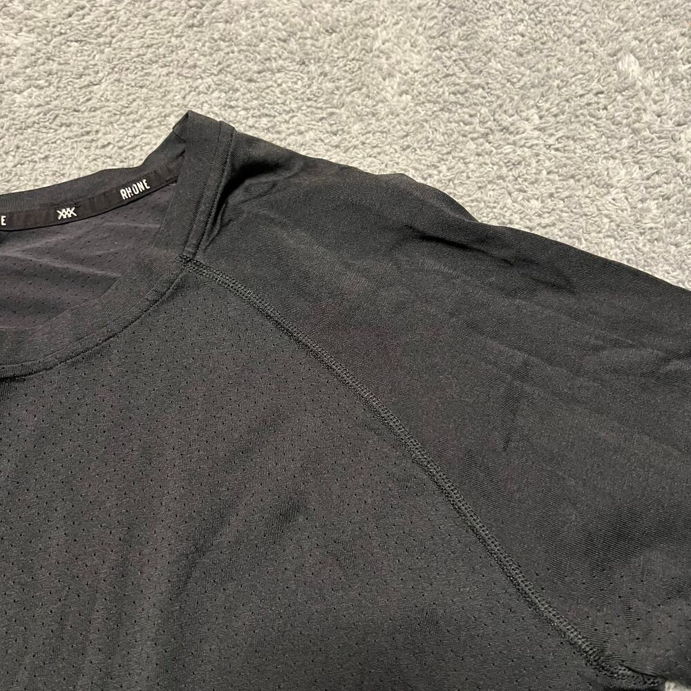 Rhone Shirt Mens Medium ? Black Performance Long Sleeve Crew - Picture 2 of 7